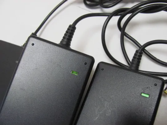 0616 адаптер живлення  DONG YANG DY1233EIEU 12V 3.33A 3 шт НІМЕЧЧИНА З аукціону