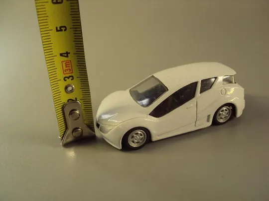 машинка C.C. CMO 3 hongowell 664/143 3510 белая размер 6,7 х 2,7 см №10853 Характеристики