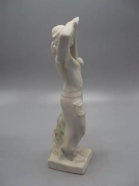 Фигура фарфор статуэтка Барановка лыжница спорт девушка с лыжами высота 23,5 см №14096 З аукціону