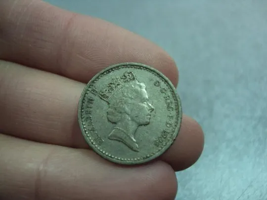 монета великобритания 5 пенсов 1996 №9585 З аукціону