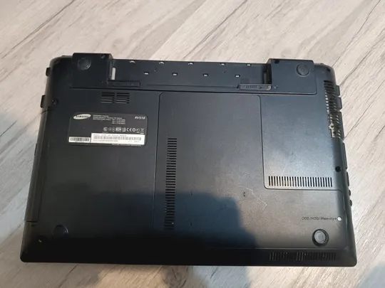 Корпус для ноутбука Samsung RV518 весь в зборі з клавіатурою та тачпадом Продаж