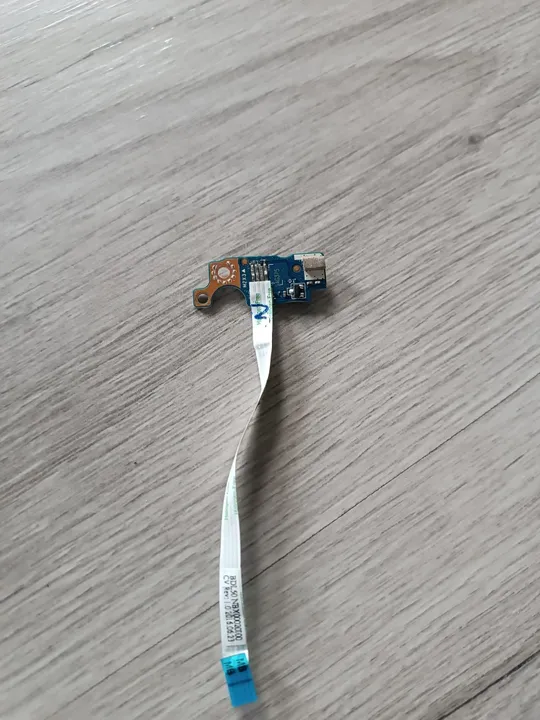 Плата модуль кнопки включення для ноутбука LS-C701P HP 250 G4 З аукціону