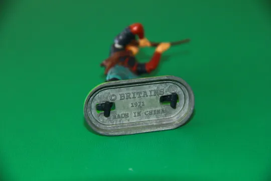 КАВАЛЕРИСТ 7-ої КАВАЛЕРІЇ США з карабіном BRITAINS  54мм Англія З аукціону