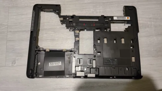 верх і корито Hp 640 645 g1 Продаж