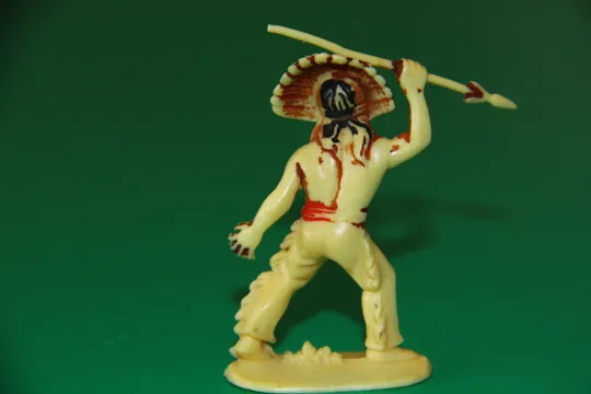 Купити ІНДІАНЕЦЬ ІЗ СПИСОМ индеец 55-60мм JEAN HÖFLER ФРН ФРГ