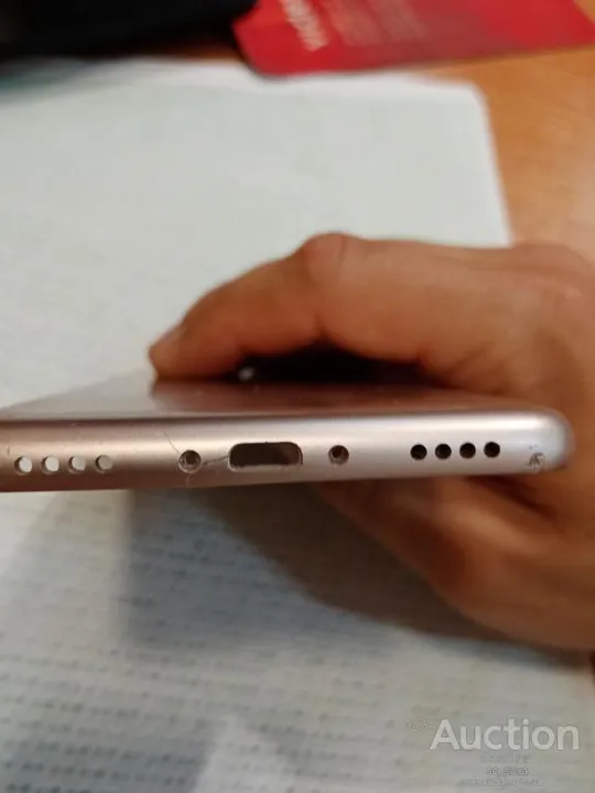 Смартфон Meizu M6 m711h  задняя крышка с кнопками включения и громкости З аукціону