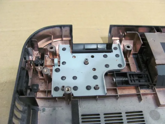 577-28 Кришка дно піддон корпуса 09RXF5 3CR09BCWI00 для DELL Inspiron 17R 5720 оригінал На торгах