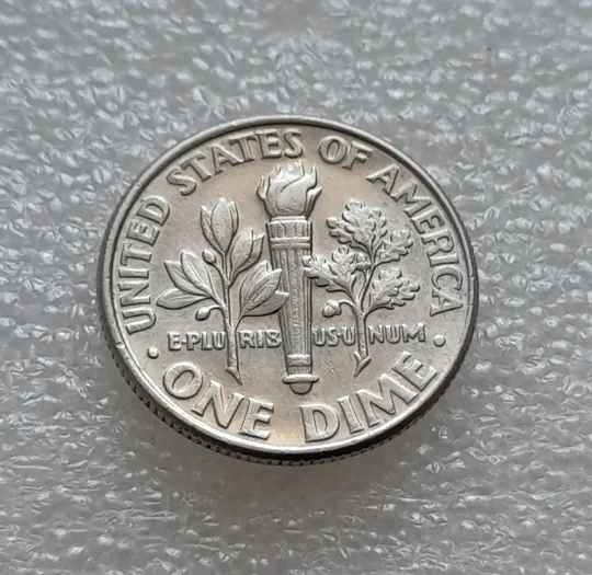 (8097 ря) 1 дайм 2001 D США (10 центів 2001) Де купити