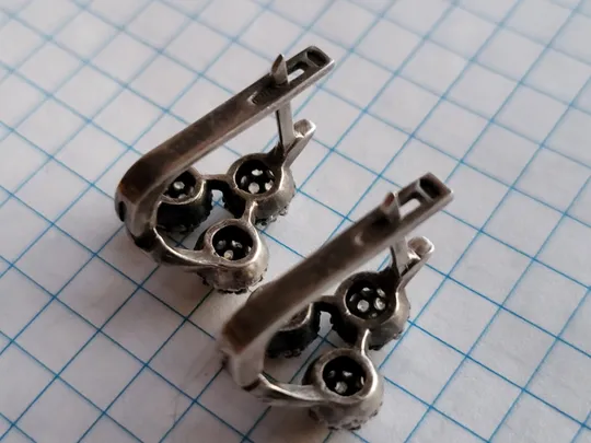 Серьги серебро 925, с камешками Інтернет-аукціон