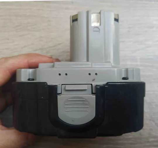 ТОВАР C ГЕРМАНИИ акумулятор MAKITA Li-ion нетестований Ціна