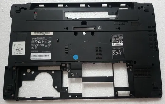 Нижня частина корпуса (поддон) з ноутбука ACER TravelMate 8573 MS2338 60.4NM05.003 Недорого