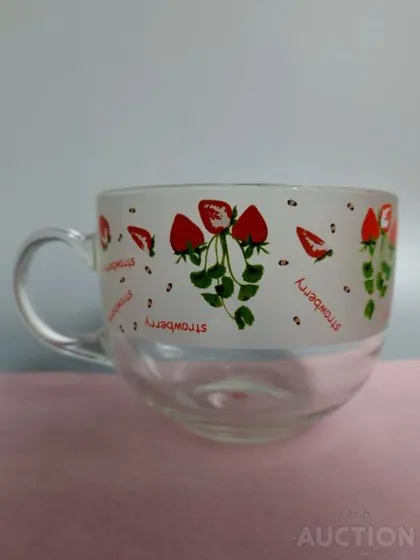 фото, Чашка "полуниця" 450мл