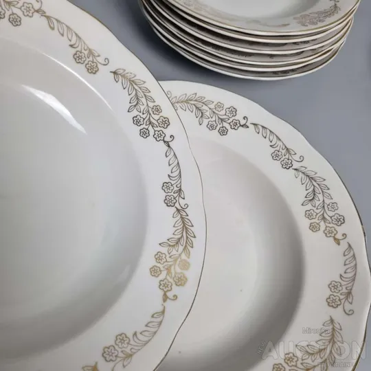 Порцелянові тарілки 9 шт. Де купити