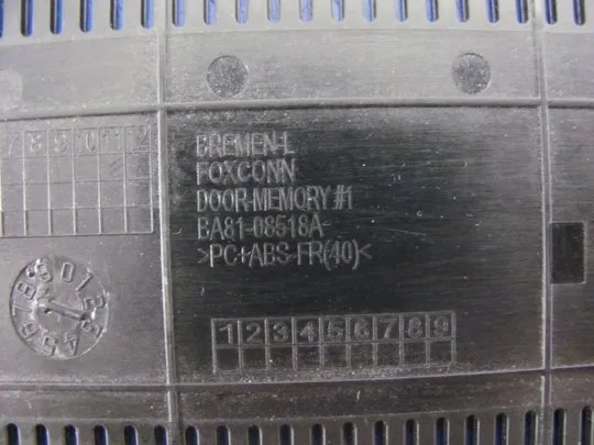 №225-14 сервісна кришка BA81-08518A для SAMSUNG R509 R505 R519 R540 R528 R530 R525 R580 оригіна З аукціону