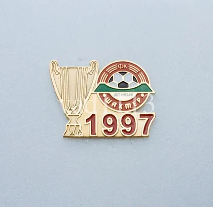 фото, Футбол значок - Обладатель кубка Украины 1997 года Шахтер Донецк.