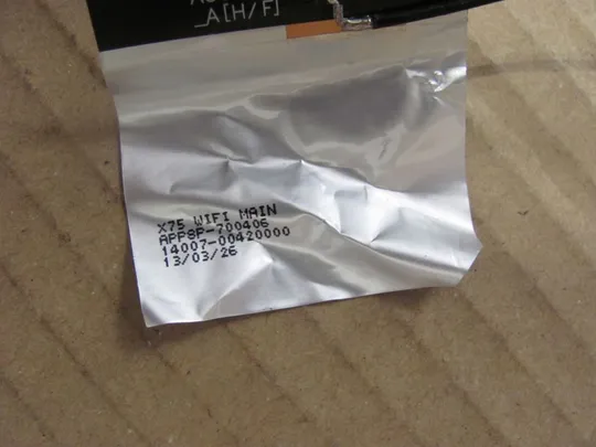 номер0004-9 WI-FI антени для Asus F75A X75A X75VD K55V X75VB X55 X75A1 F75 A75 оригінал Де купити