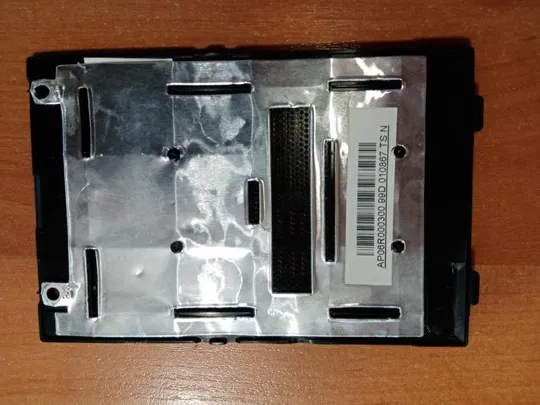 Купити Acer emachines e627-202g16mi нижняя крышка сервисная жесткого диска ap06r000300