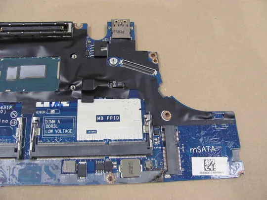 Купити 647-12 материнська плата VAZ50 LA-9431P SR1EN i3-4030U  для Dell Latitude E7240  оригінал