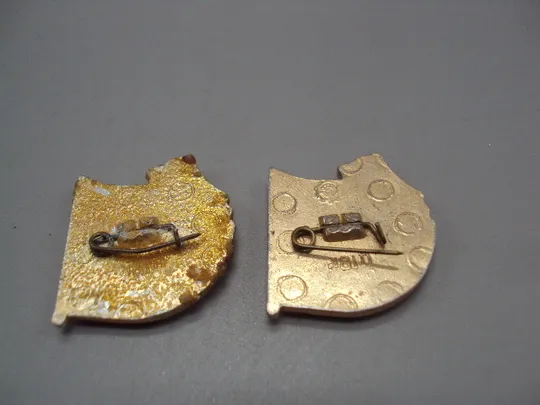 Знак ленин портрет профиль на красном флаге ссср флаг лот 2 шт №17372 З аукціону