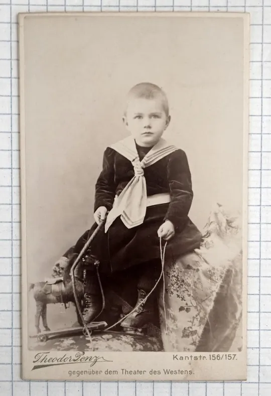 Стара кабінетка Дівчинка з конячкою Німеччина bR Ціна