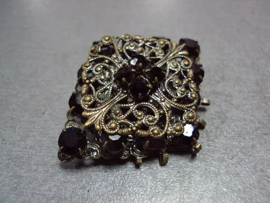 Бижутерия брошка ажурная брошь в форме ромб с черными вставками размер 3,9 х 4,7 см №13470 З аукціону