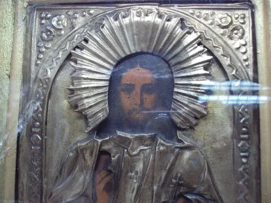 Икона Спаситель Иисус Христос в окладе и киоте размер 31,7 х 27 см №13863 Де купити