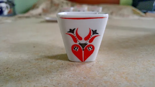 Набір 4 стопки та піднос-човник стара угорська порцеляна Холохаза Hollohaza Вживане Характеристики