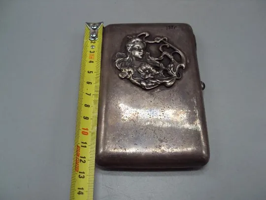 Портсигар барельеф девушка и цветы серебро 84 проба голова АИ вес 198,16 г размер 12,3х7,8 см №14333 Продаж