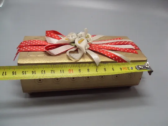 Шкатулка с бантиком дерево цветы каллы размер 5,4 х 15,7 х 7 см №18388 З аукціону