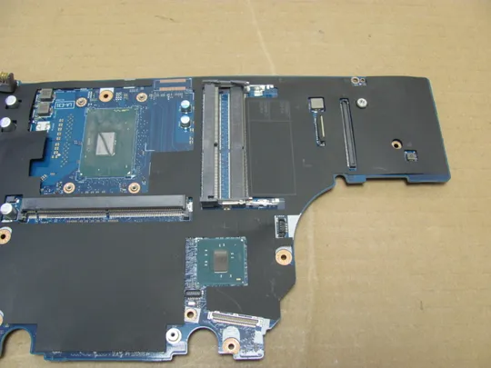 номер0984-4 материнська плата Mainboard Материнка Основна плата Системна плата Плата системи Laptop motherboard мамка ноутбучна плата  i7-7820HQ SR32N CAP00 LA-E311P для Dell Precision 7520 оригінал З аукціону