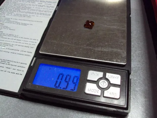 Камень квадратный оранжево-коричневый для ювелирных изделий вес 0,99 г размер 5 х 11 х 11 мм №13258 Недорого