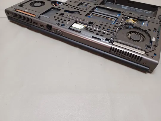 1038 DELL PRECISION M6800 core i7-4810MQ 4GB НІМЕЧЧИНА Торговий майданчик