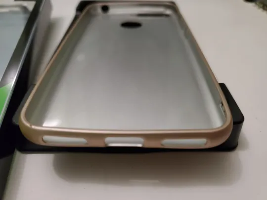 Чехол чохол бампер Huawei Y6 Prime 2018 Gold Де купити
