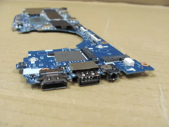 840-15 материнська плата РОБОЧА  0Y7GXY SRK03 I5-1145G7 для  DELL Latitude 5320  оригінал З аукціону