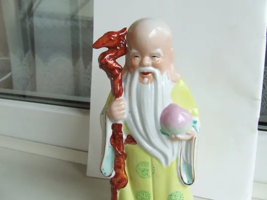 Фарфор Шусин с персиком и палкой старая раз . 22 х 11 см. Азия. Недорого