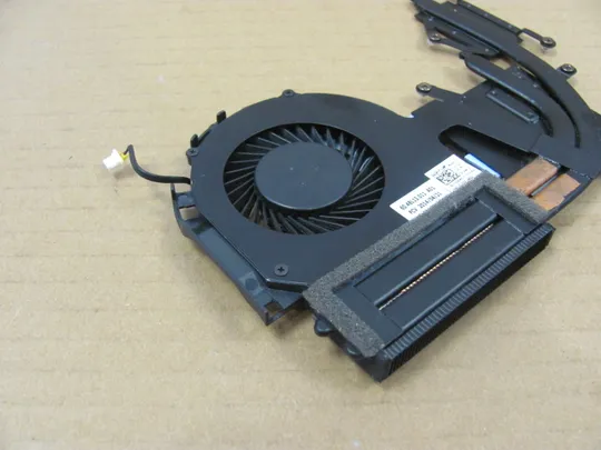 771-12 система охолодження 60.48L13.011 00RMC3 для Dell Inspiron 17 7737 7537 7437 7746  оригінал З аукціону