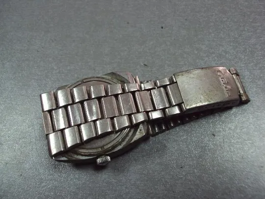 Мужские наручные часы Слава кварц Танк ссср с браслетом №10938 Де купити