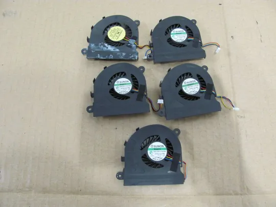 №7-16 Вентилятор (кулер, FAN) 03WR3D для Dell Latitude E5520 оригінал Де купити