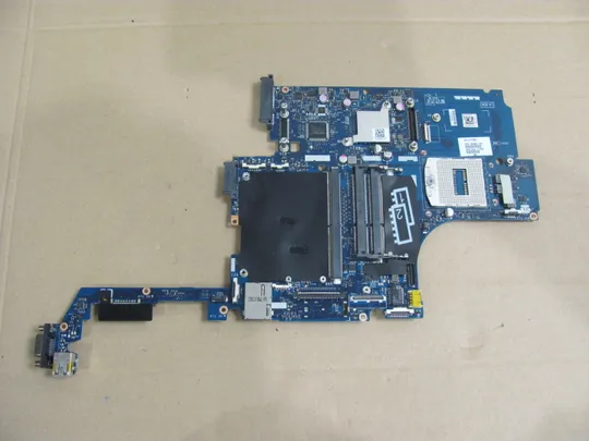 613-4 материнська плата РОБОЧА 784468-001  для HP EliteBook ZBOOK 15 G2  оригінал Ціна