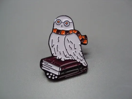 Значок пін Гаррі Поттер Harry Potter книжки і сова Букля факультет Ґрифіндор знак брошка №18507 Ціна