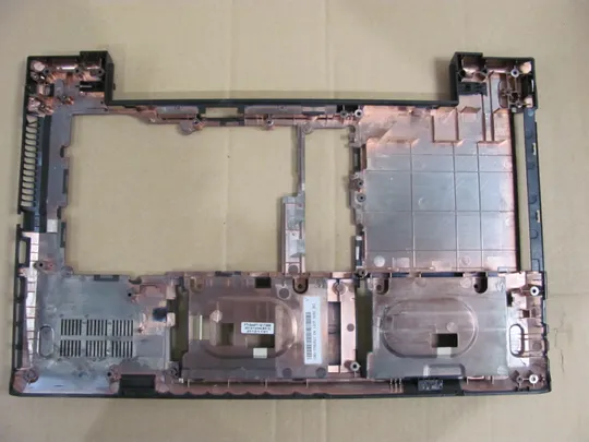 Купити номер0272-3 Кришка дно піддон корпуса Нижний корпус (дно) для ноутбука Низ дно поддон Нижняя часть 13N0-ZYA0421 для  Fujitsu Lifebook N532 оригінал