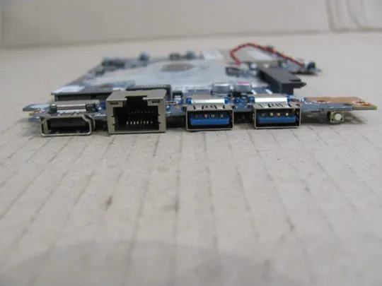 59-29 материнська плата BIVS3\BIVE3 LA-D061P  i5-6200U SR2EY для Lenovo  E31-80 оригінал Продаж