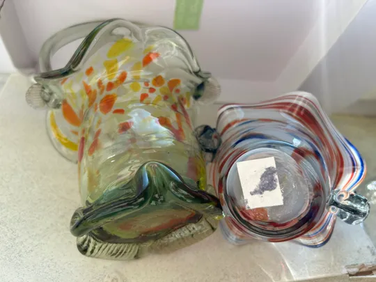 Вінтажні вази, з кольорового скла СССР 70-ті роки, 2 штуки, більша та менша Інтернет-аукціон