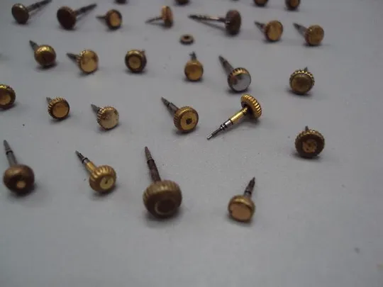 Головки для наручных часов головка позолота лот 34 шт №14602 Де купити