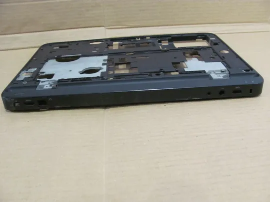 569-4 середня частина корпуса 0PP7MV для Dell XPS 15 L501X L502X P11F оригінал Характеристики