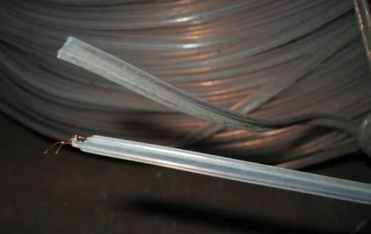 дріт типу лампша. 80 коп метр. кількість метрів 200 точно є. З аукціону