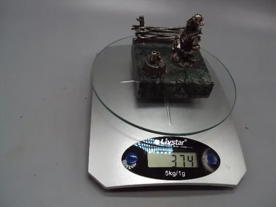 Фигура на подставке статуэтка козак сидит у забора серебро 925 проба вес 374 г №14270 Продаж