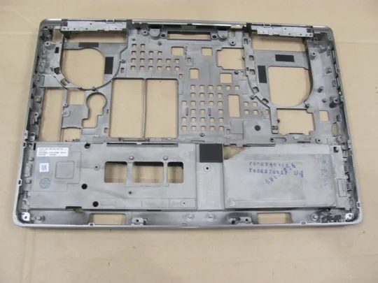 632-2  Кришка дно піддон корпуса 03K8M9 AM1DI000B01 для Dell Precision 7510 7520 P53F оригінал Ціна