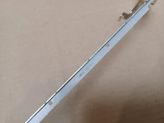 номер1080-6 кріплення з петлями ліва 13GND010M010-1 для Asus F75A X75A X75VC  X75VD X75VB X75A1 F75 A75 Фіксатор Скоби Закріплювач Механізм з'єднання fastening матриці  оригінал Інтернет-аукціон