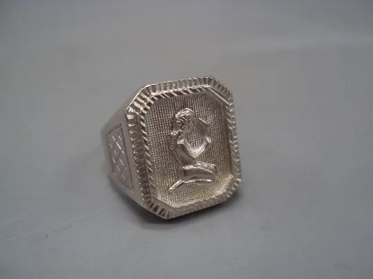 Мужской перстень кольцо печатка зодиак Дева гороскоп серебро Украина вес 9,48 г размер 21 №15145 Ціна